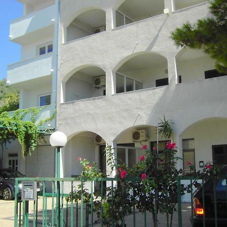 Apartmani R&B Radalj Макарська Екстер'єр фото