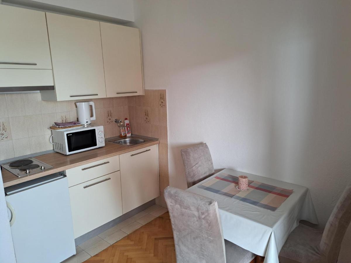 Apartmani R&B Radalj Макарська Екстер'єр фото