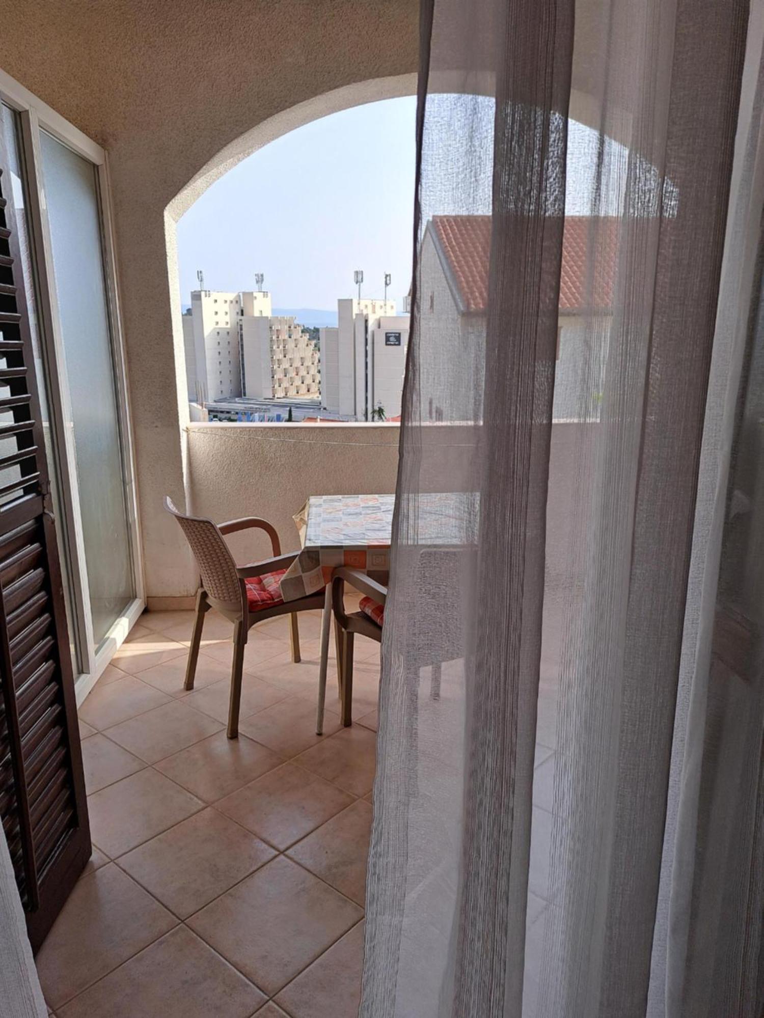 Apartmani R&B Radalj Макарська Екстер'єр фото