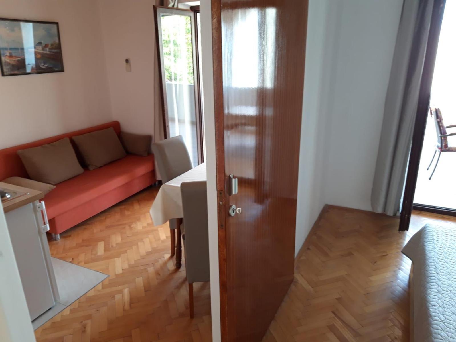 Apartmani R&B Radalj Макарська Номер фото