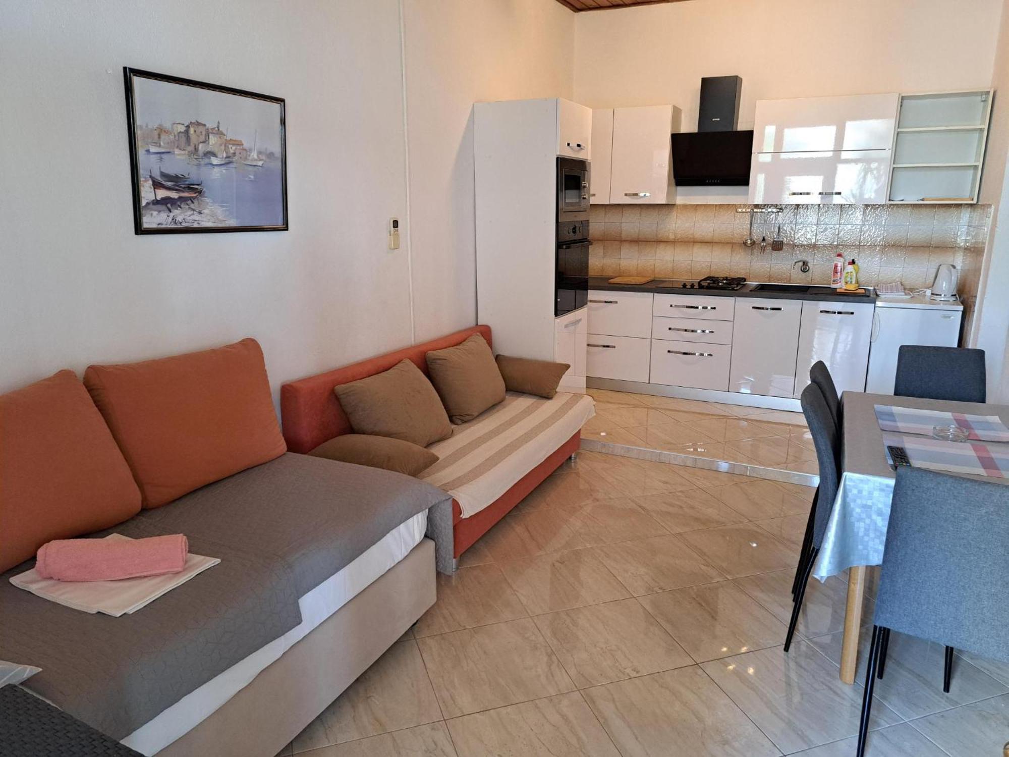 Apartmani R&B Radalj Макарська Екстер'єр фото