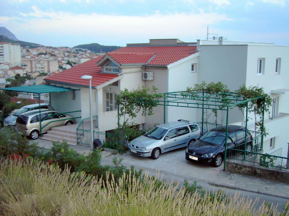 Apartmani R&B Radalj Макарська Екстер'єр фото